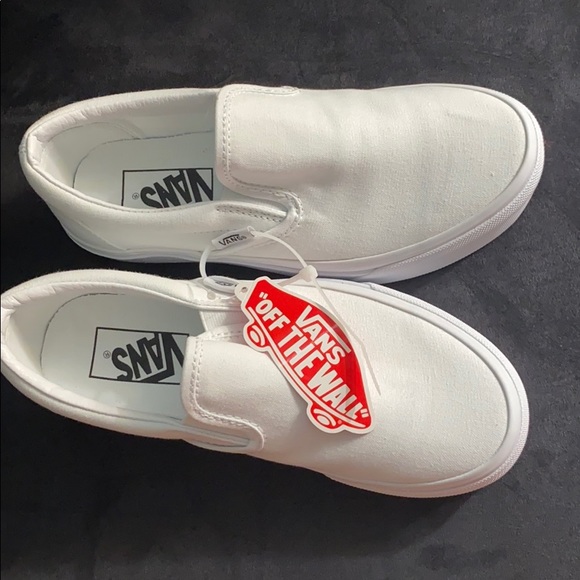 white slip on vans size 5.5